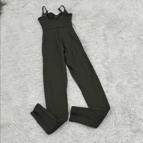 🦘 Wild Fable Ribbed Unitard - Picture 2 of 3